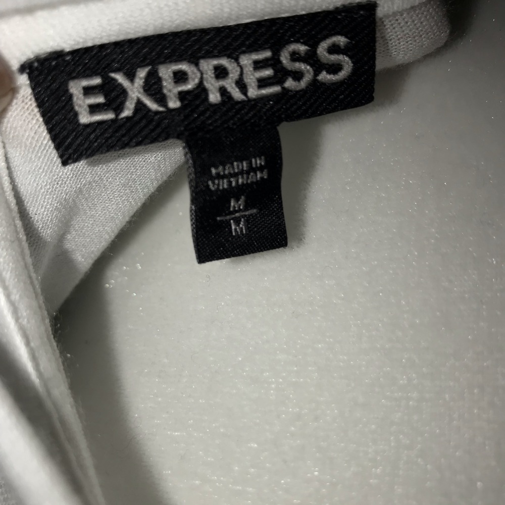🌺SALE🌺 Express blouse - Picture 7 of 7